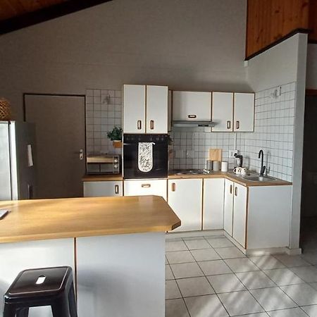Mucha Airbnb Hotel วัลวิสเบย์ ภายนอก รูปภาพ